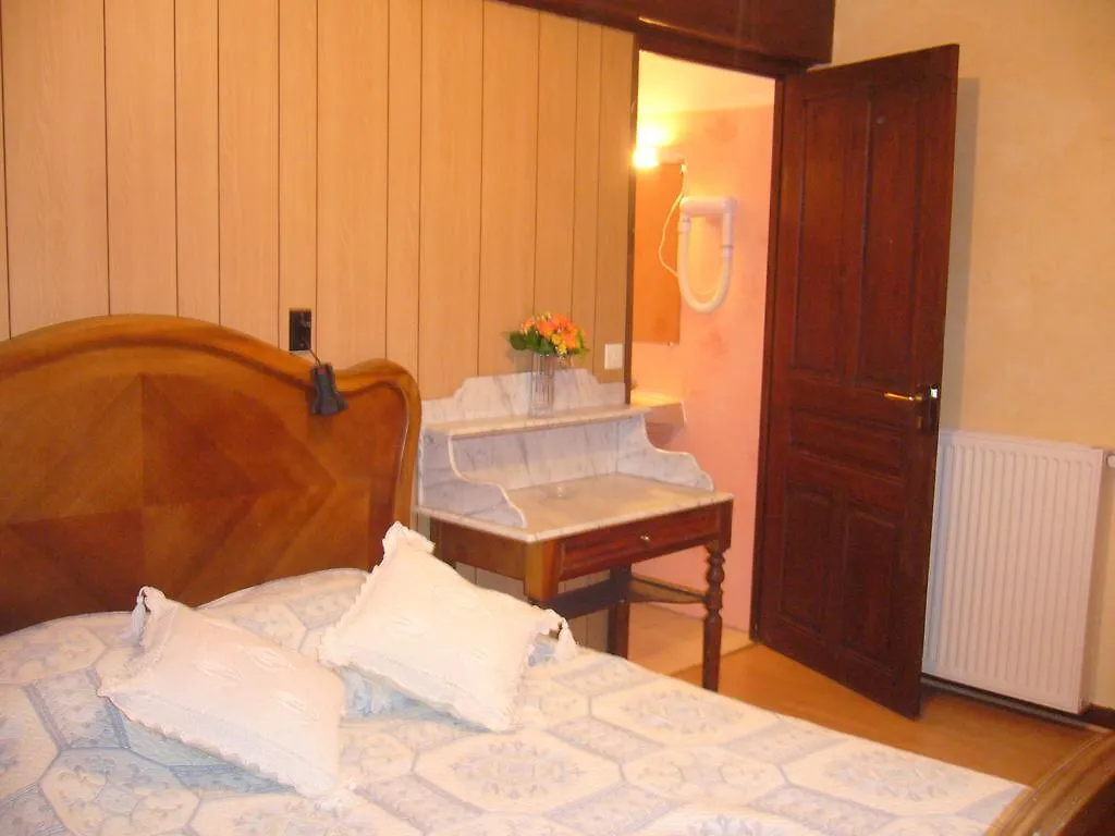 Hotel Saint Verny Villeneuve-d'Allier
