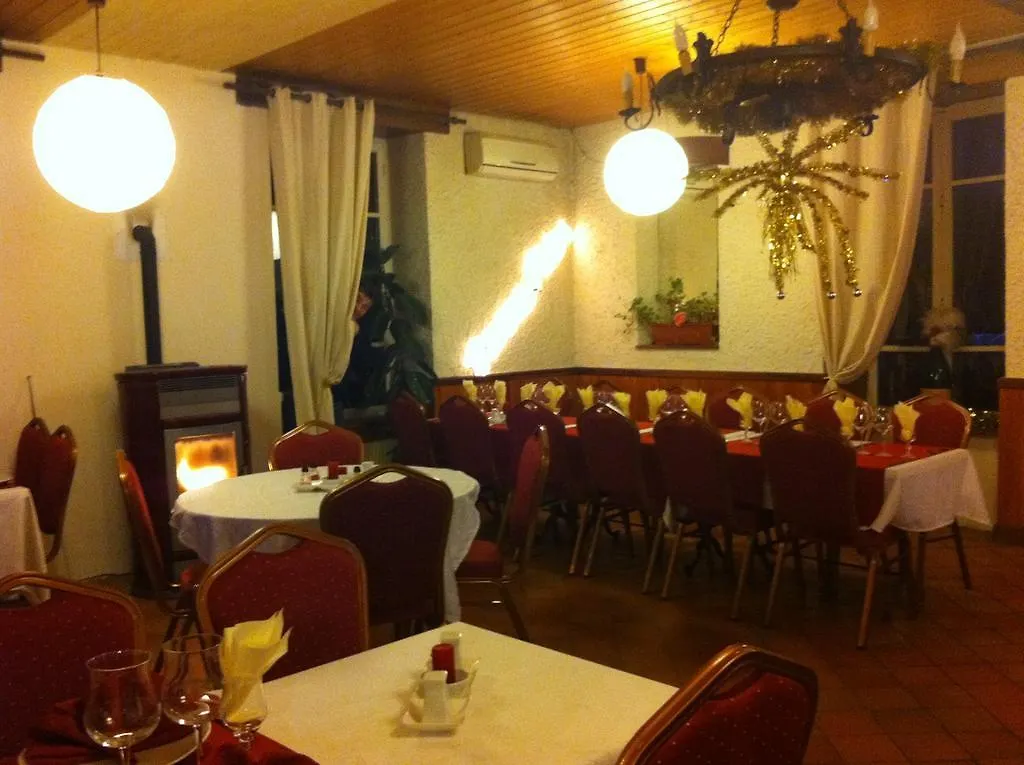 Hotel Saint Verny Villeneuve-d'Allier France